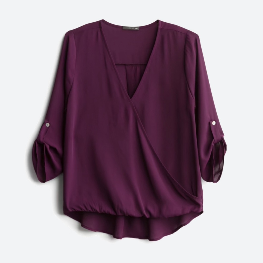 く
BEACON Allan Surplice Rolltab High Low Blouse